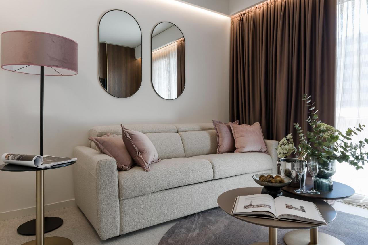 We Me Suite Hotel Riccione Exterior photo