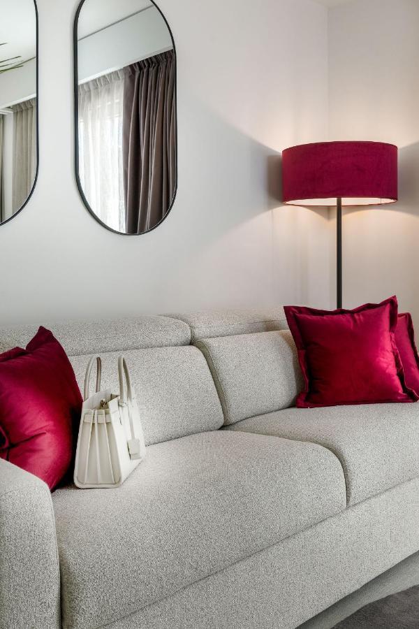 We Me Suite Hotel Riccione Exterior photo
