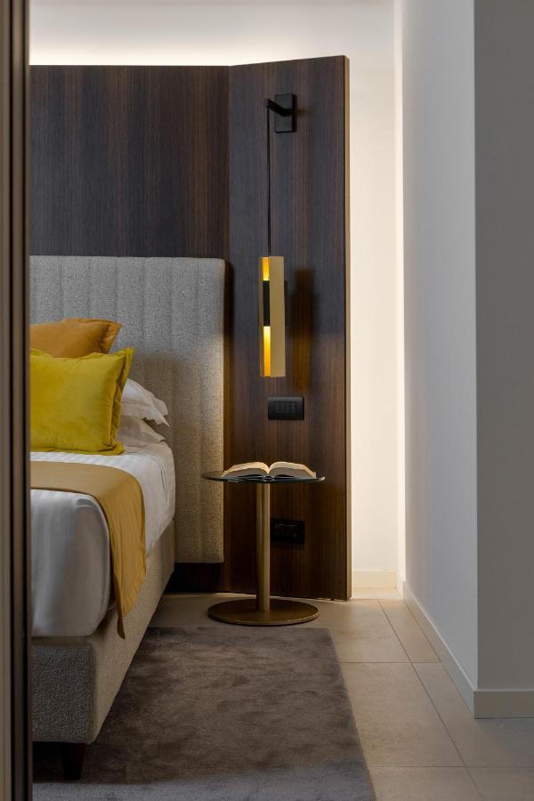 We Me Suite Hotel Riccione Exterior photo